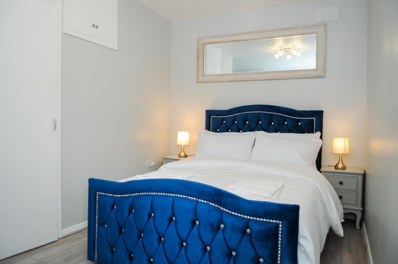Appartement Greater London, 1 Bed London Flat, Parking, Nr Metro Stations, 15Mins To Londres Extérieur photo