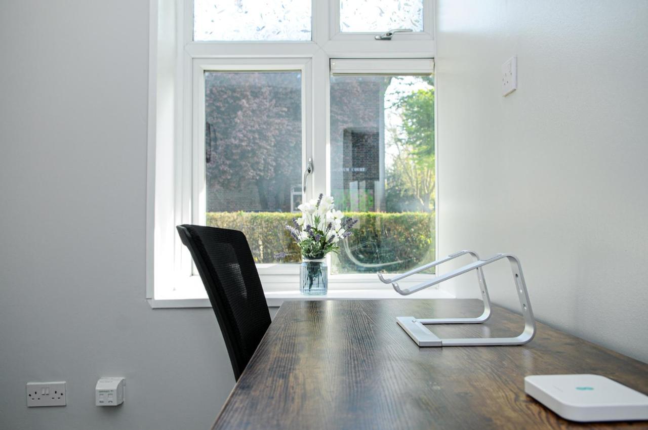 Appartement Greater London, 1 Bed London Flat, Parking, Nr Metro Stations, 15Mins To Londres Extérieur photo